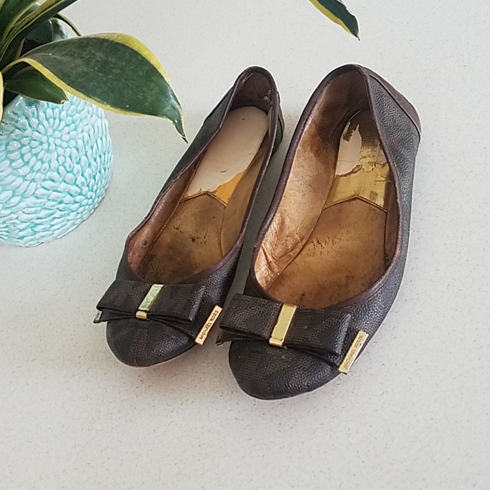 Michael Kors flats
